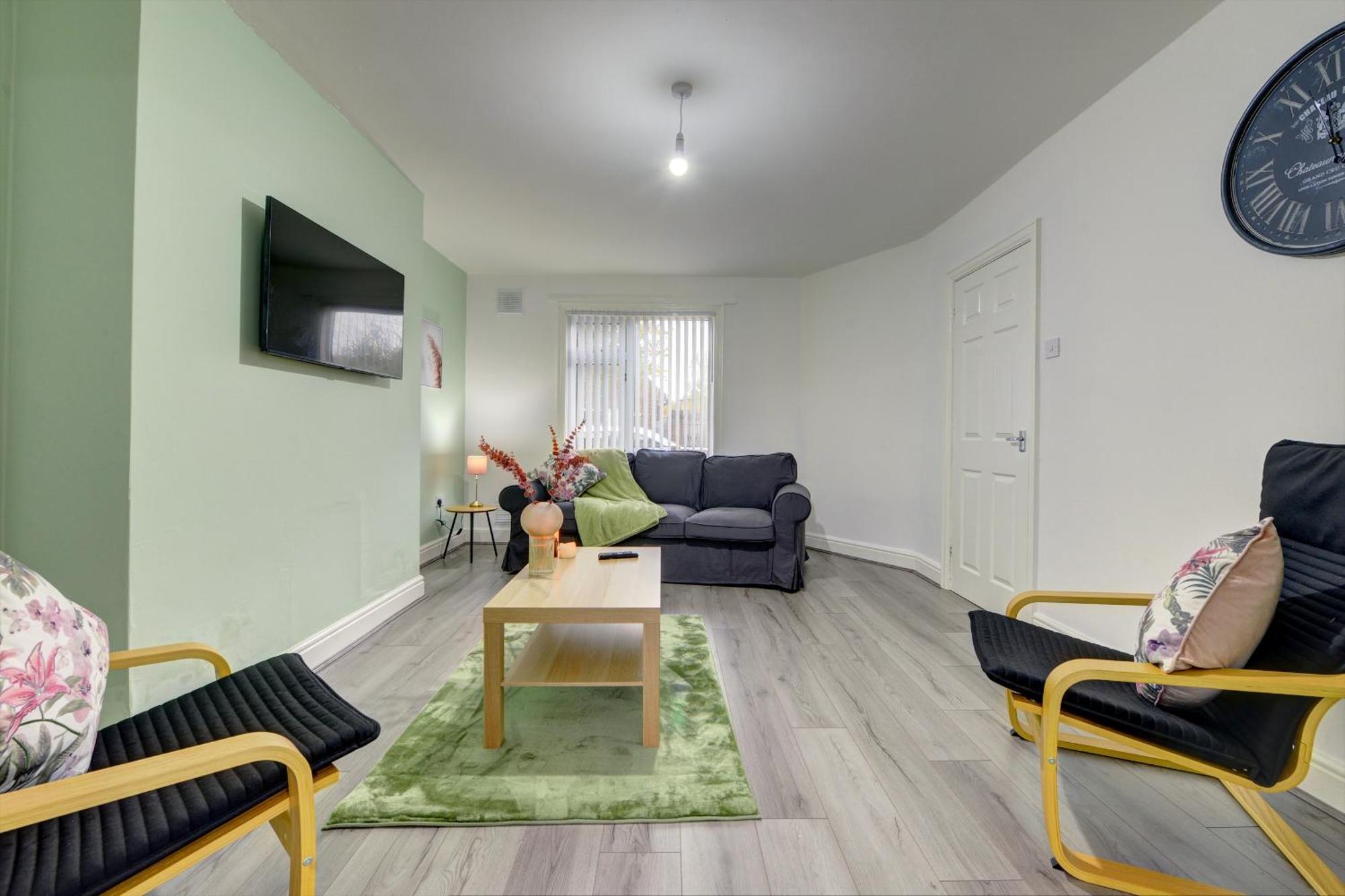 Stunning And Lovely 3 Bed House - Catch 22 考文垂 外观 照片