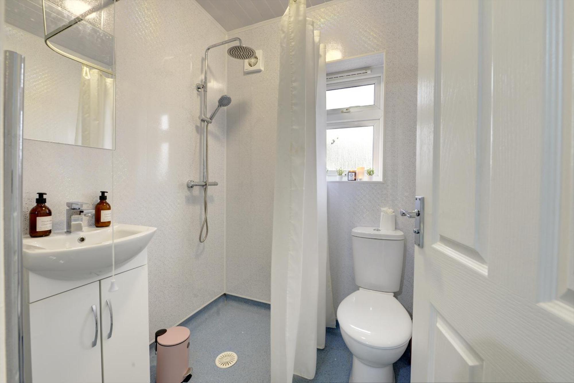 Stunning And Lovely 3 Bed House - Catch 22 考文垂 外观 照片