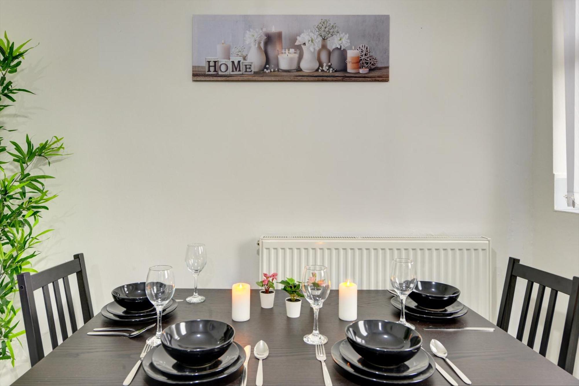 Stunning And Lovely 3 Bed House - Catch 22 考文垂 外观 照片
