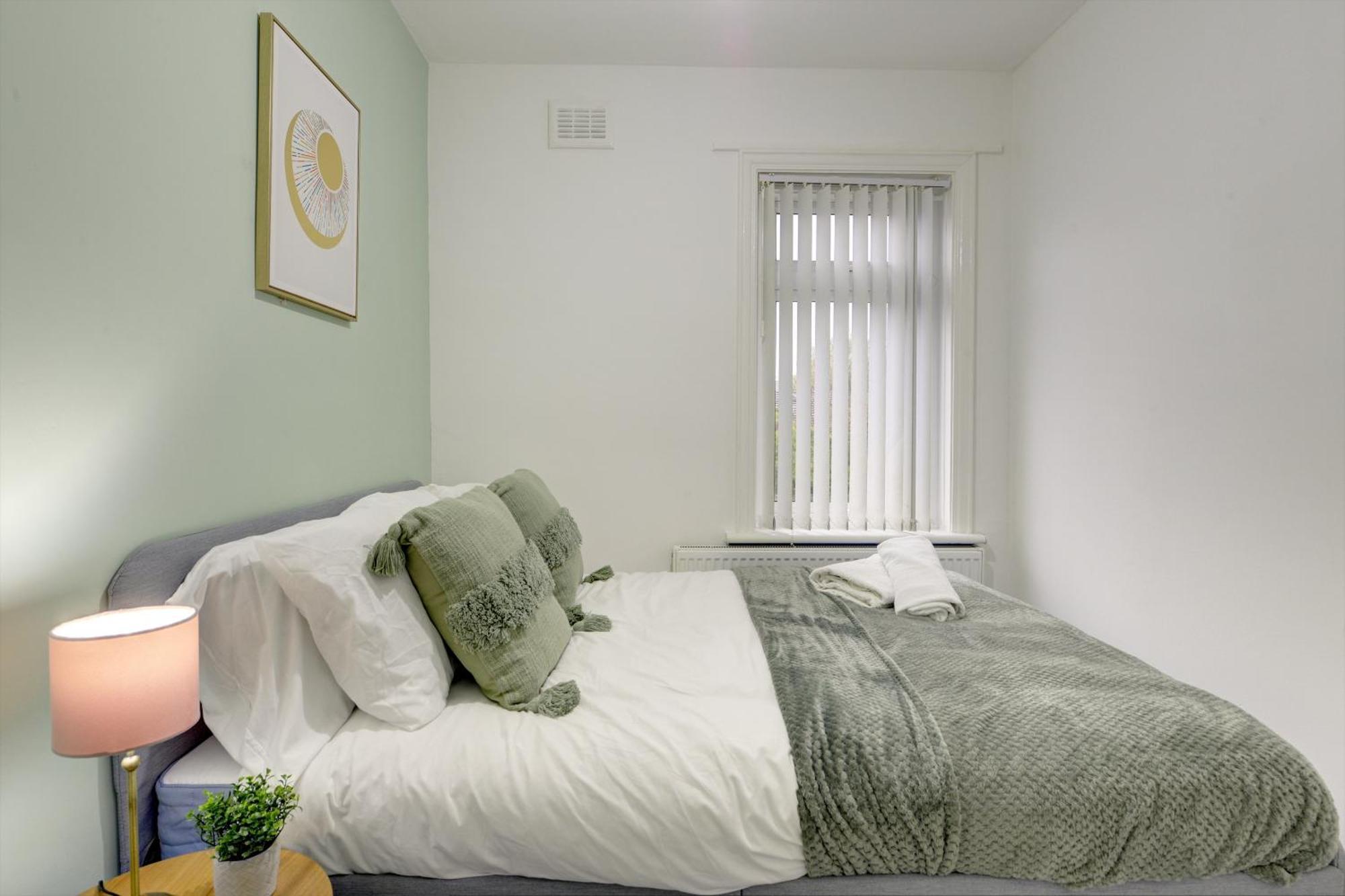 Stunning And Lovely 3 Bed House - Catch 22 考文垂 外观 照片