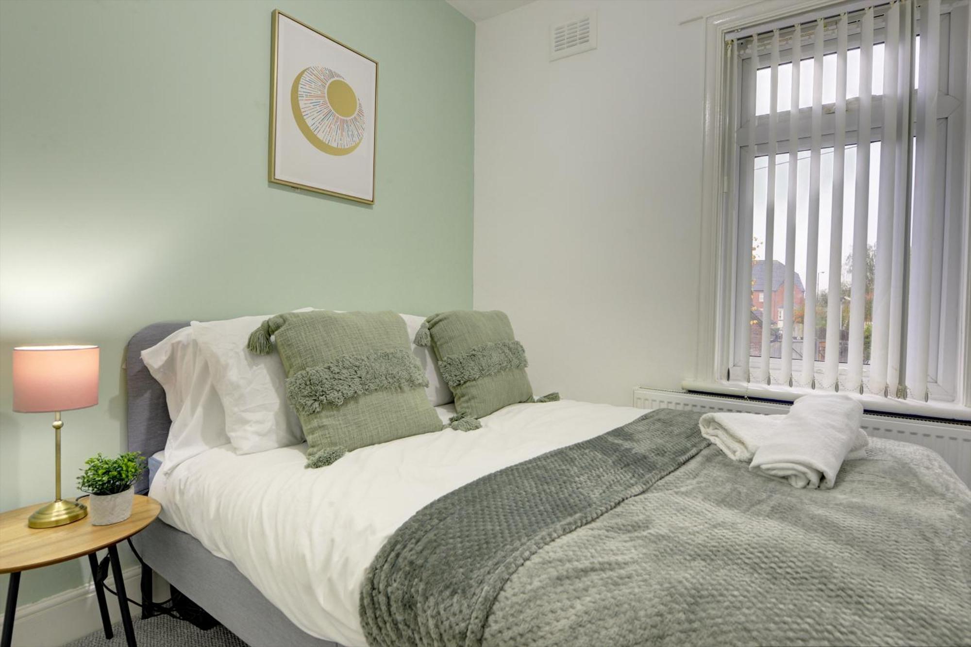 Stunning And Lovely 3 Bed House - Catch 22 考文垂 外观 照片