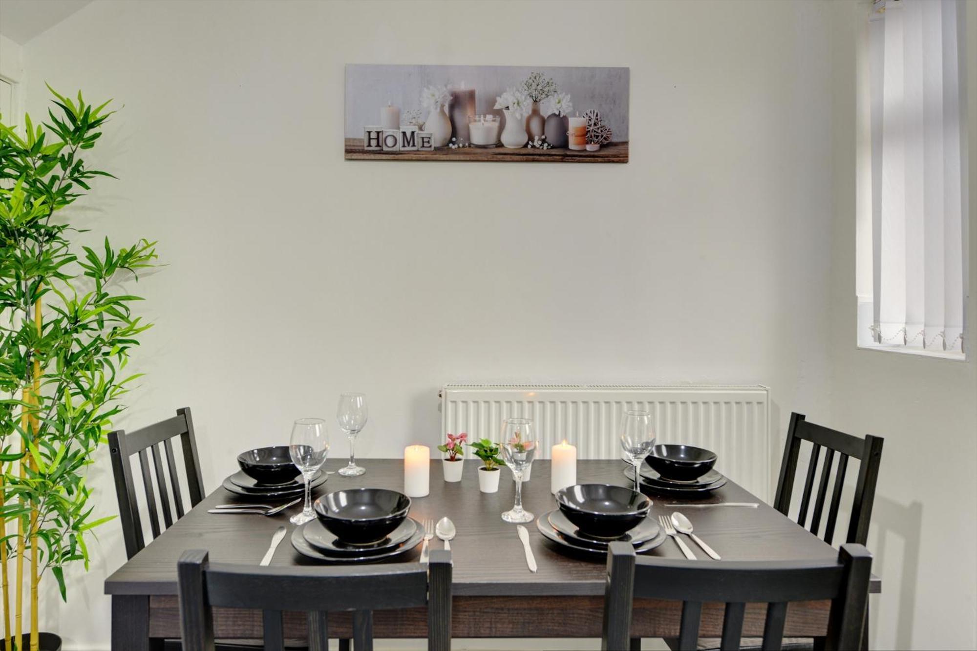 Stunning And Lovely 3 Bed House - Catch 22 考文垂 外观 照片
