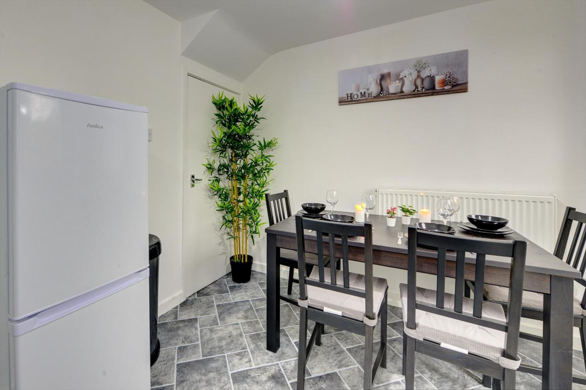Stunning And Lovely 3 Bed House - Catch 22 考文垂 外观 照片